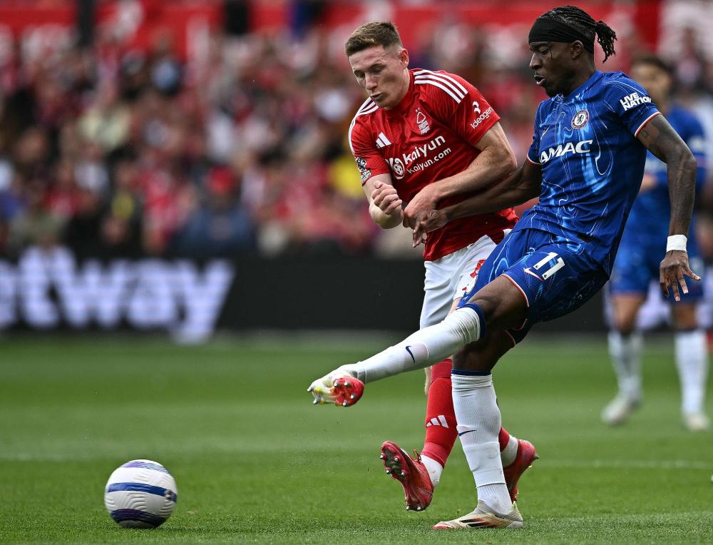 英超战报：西蒙斯传射，里沙利松破门，热刺2-0布伦特福德